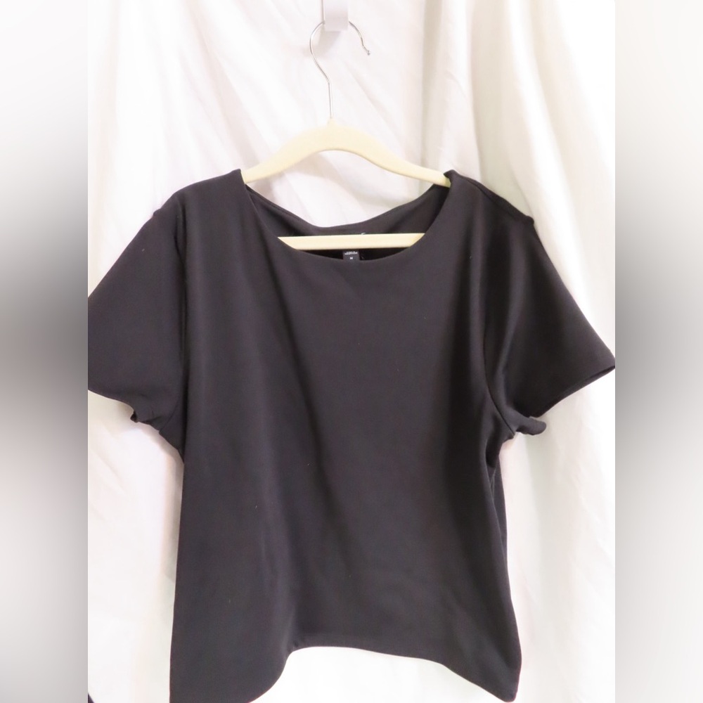 Express Body Contour Crewneck Tee Black - size medium